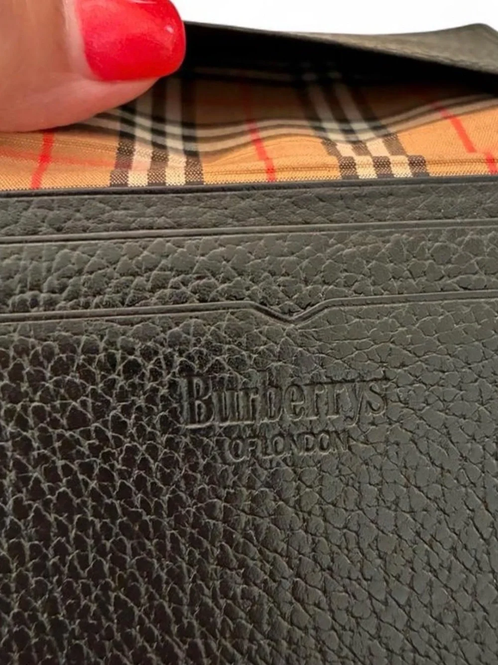 Vintage Burberrys Black Pebbled Leather Cardholder with Nova Check Lining - COA